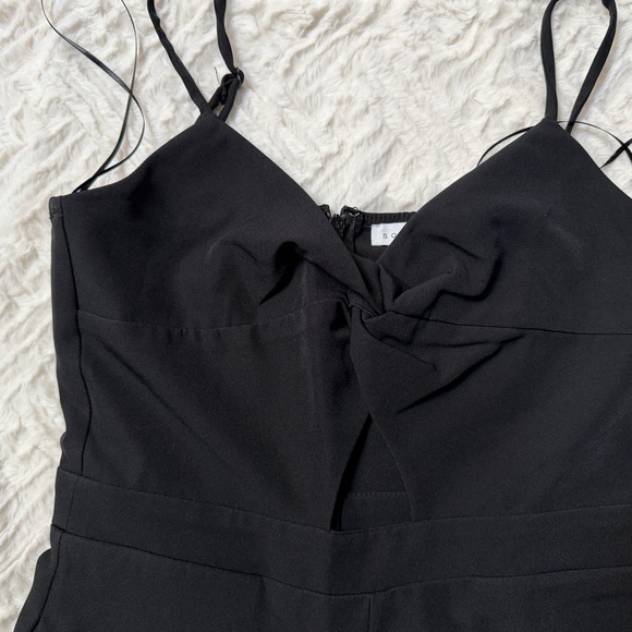 Socialite Black Wide Leg Jumpsuit - Picture 3 of 4